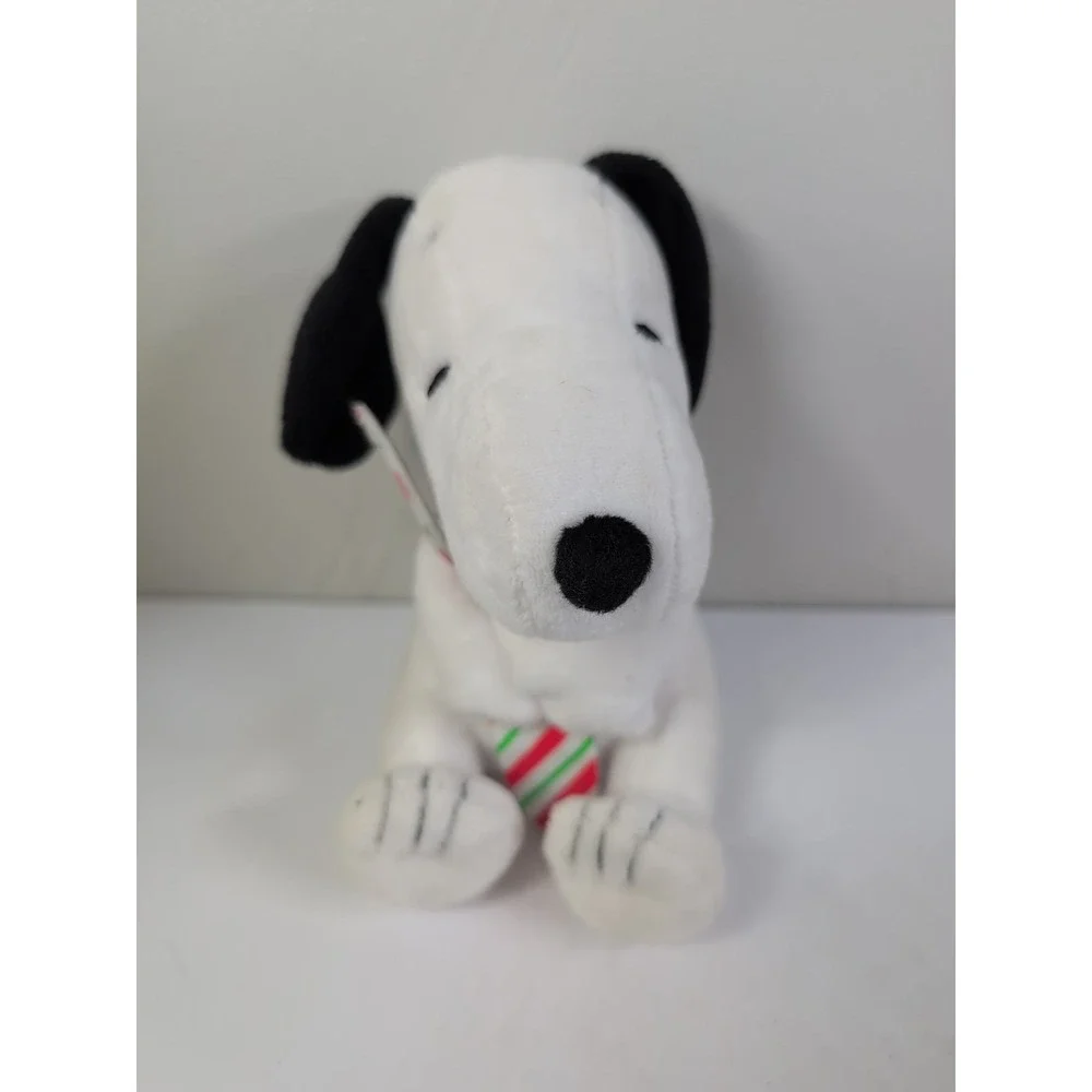 Peanuts Snoopy With Candy Cane Christmas Plush Soft‎ Stuffed Animal 6.5